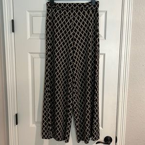 Zac & Rachel size M ladies wide leg pants